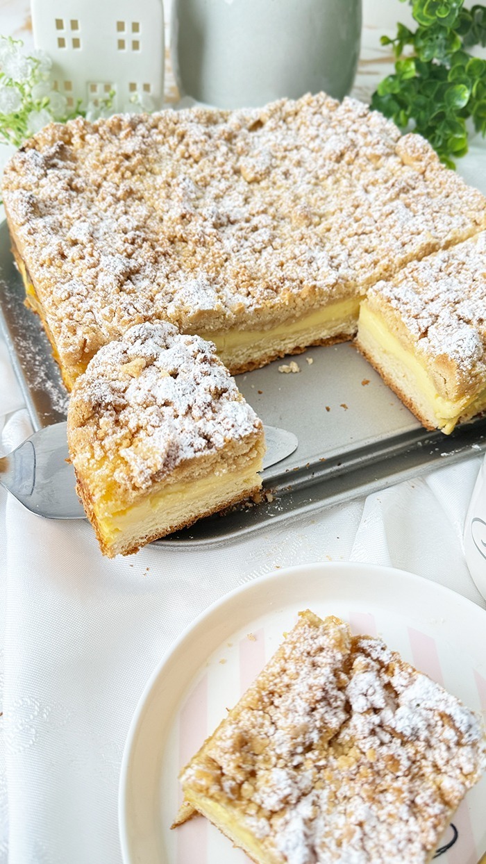 Streuselkuchen mit Pudding nach Omas bestes Rezept
