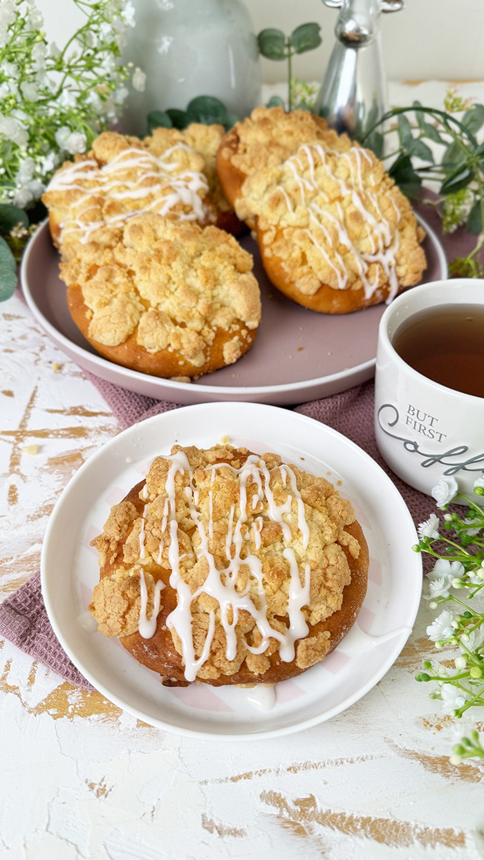 Streuseltaler mit Zitronenguss nach Omas Rezept