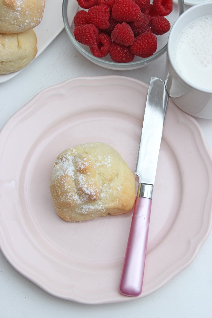 Süße Quark-Öl-Brötchen Rezept | Weiche und fluffige Brötchen in 30 Minuten