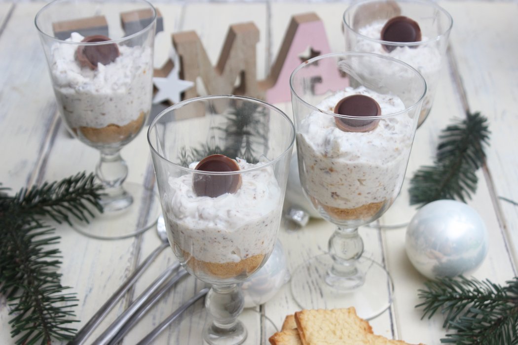 Toffifee-cheesecake mit spekulatiusboden - dessert im glas in 10 minuten