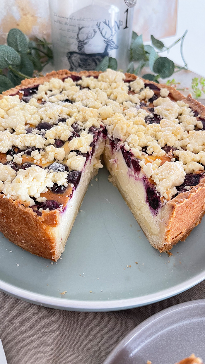 Verführerischer Käsekuchen mit Heidelbeeren und Streusel, Käsekuchen Rezept