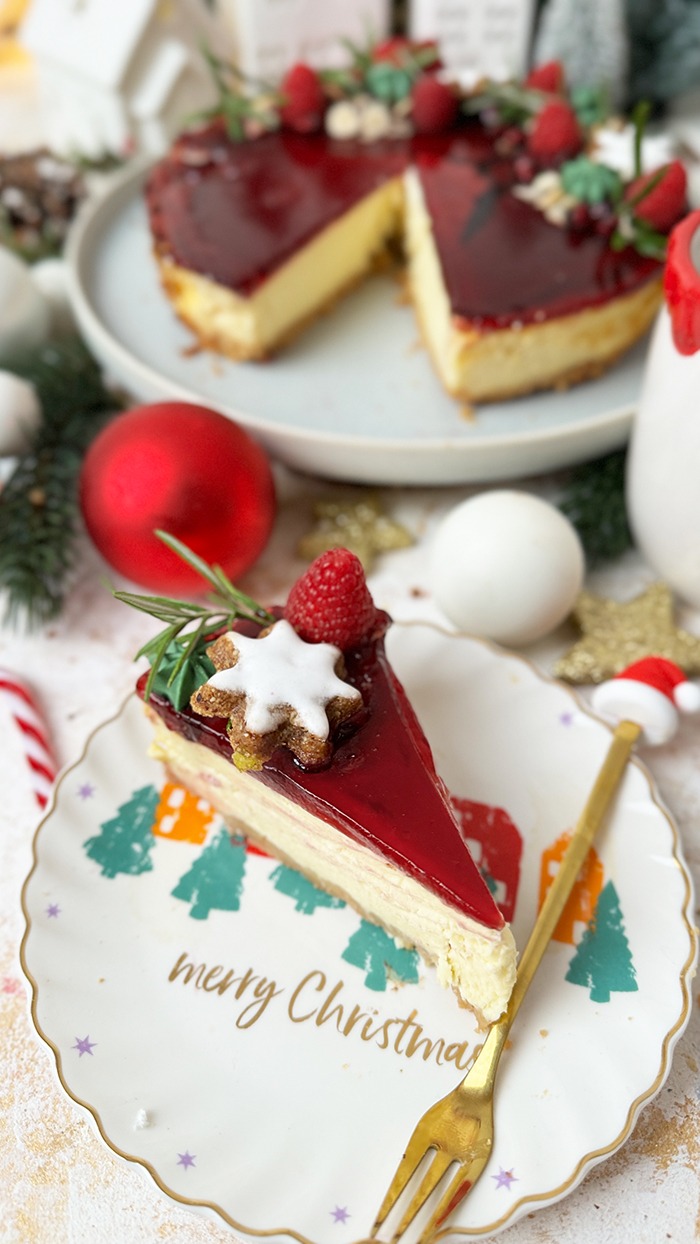 Weihnachtlicher Spekulatius-Käsekuchen mit Glühwein-Glasur 