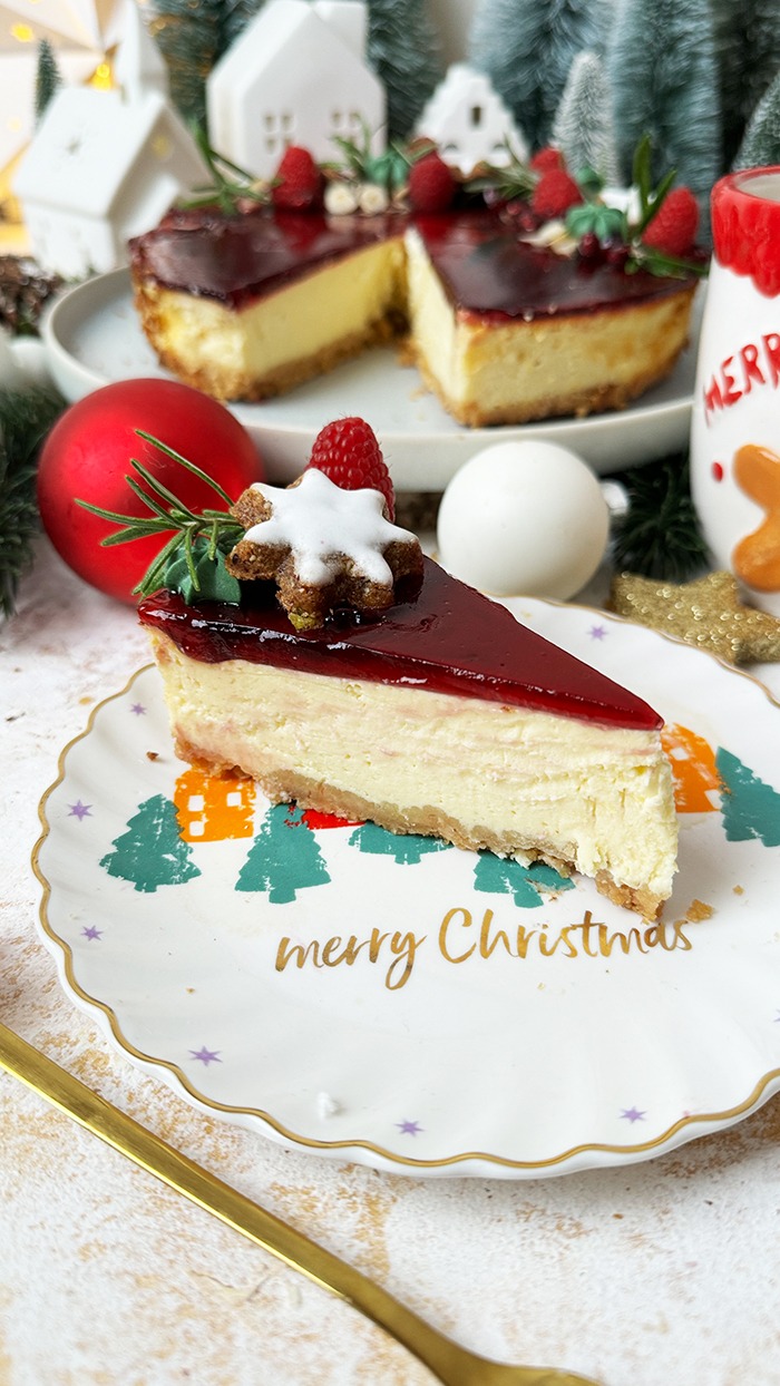 Weihnachtlicher Spekulatius-Käsekuchen mit Glühwein-Glasur