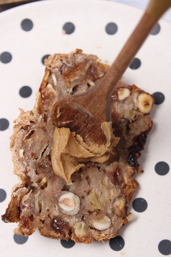 Weihnachtliches Apfelbrot mit Spekulatiuscreme
