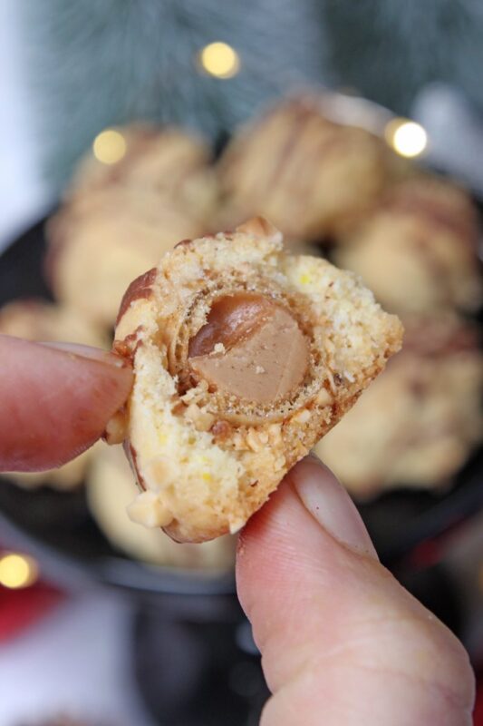 Knusperkugeln mit Überraschung - Weihnachtsplätzchen Rezept,Knusperkugeln mit Überraschung - Giotto Plätzchen, Giotto Kekse