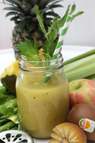 Yellow Submarine Smoothie zum Frühstück mit Zespri SunGold 29