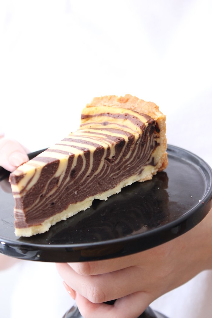 Zebra-Käsekuchen Rezept: Köstliches Dessert mit einfachem Marmoreffekt