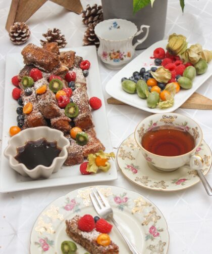 Zimt-Brioche-Sticks super einfach zu backen 1 IMG Zimt Brioche Sticks mit frischen Beeren und Sirup mit kela 01
