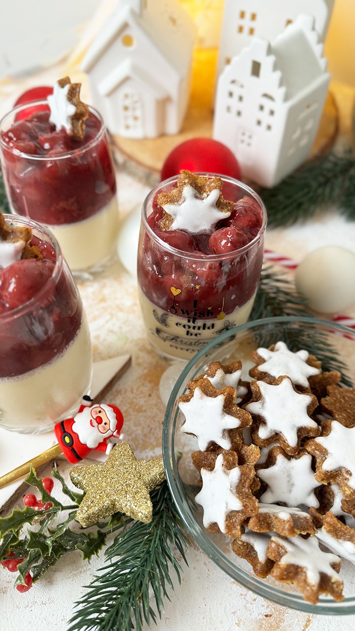 Zimt Panna Cotta mit Glühweinkirschen Rezept