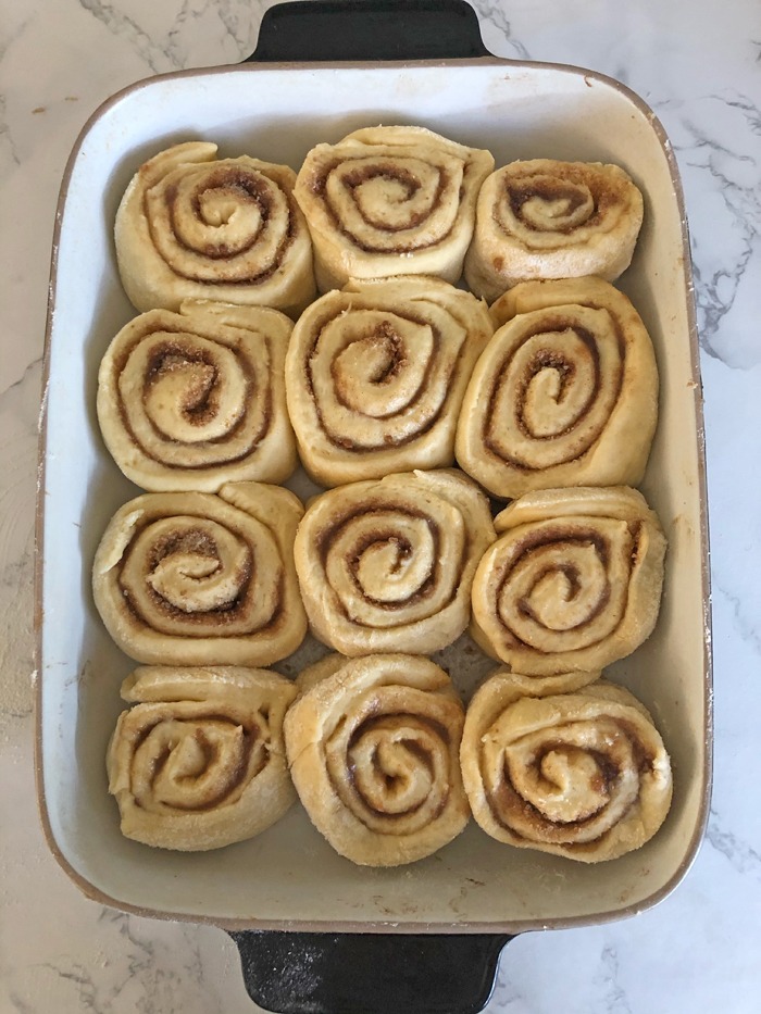Zimtschnecken Brioche mit Vanille-Frischkäse-Glasur