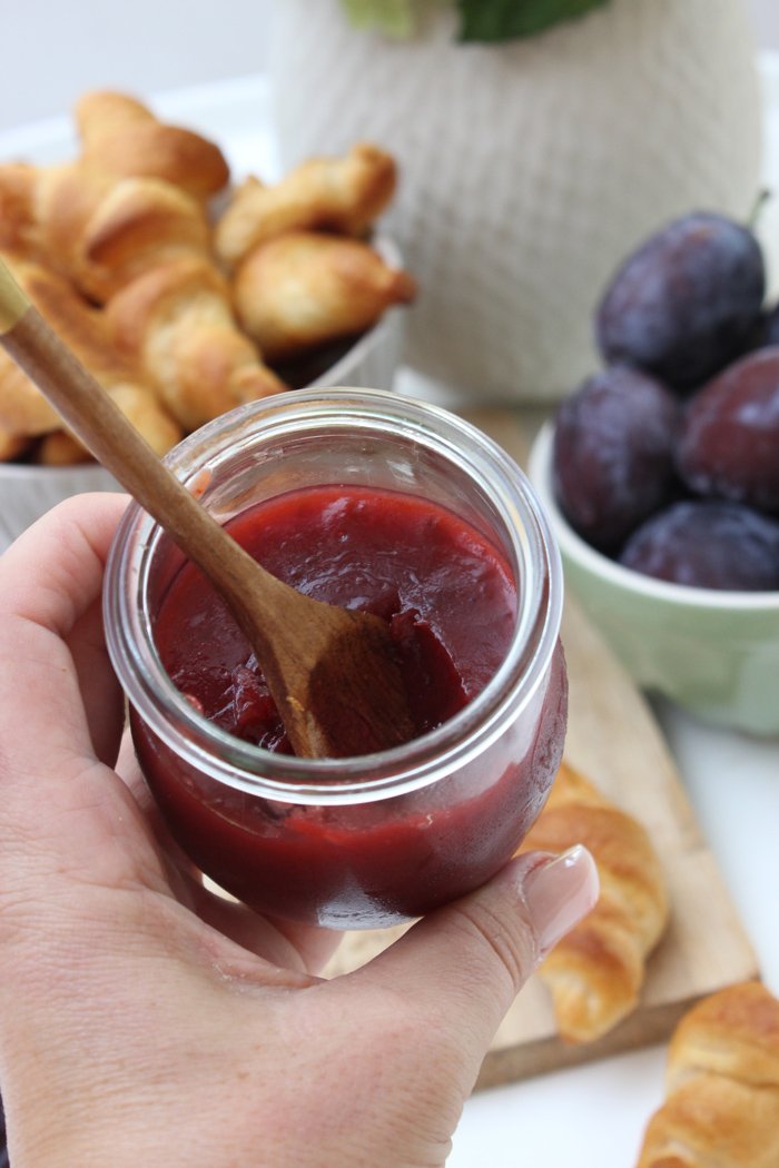 Zwetschgenmarmelade mit braunen Zucker und Zuckerfrei