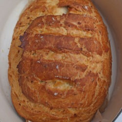 Leckeres Zwiebelbrot im Topf backen - So einfach geht es 2