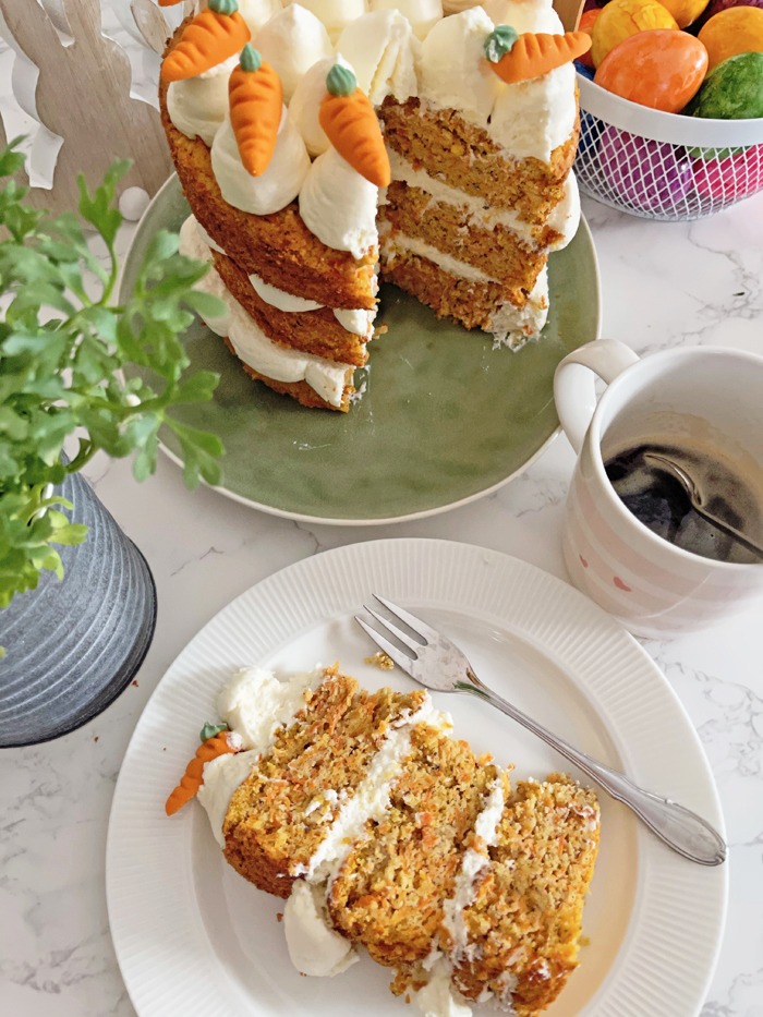 Mega leckere Karotten-Haselnuss-Torte mit Vanillecreme 2