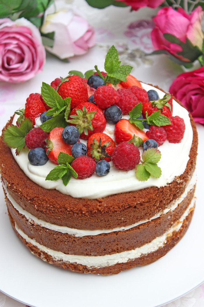 Schwedische Midsommar Torte mit Erdbeeren Rezept 21