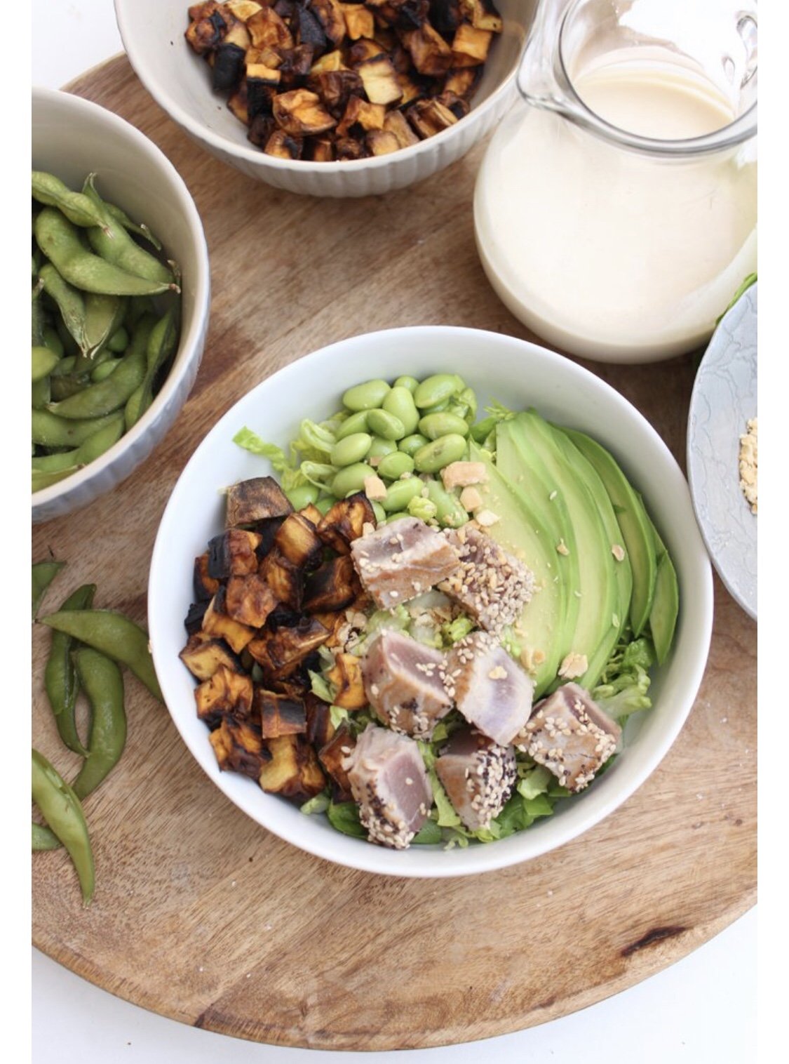 Avocado-Thunfisch-Edamame Bowl Rezept